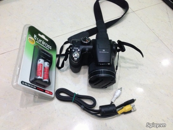 Bán máy ảnh siêu zoom Fujifilm finepix S4000