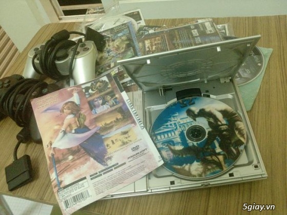 Bán PSP 3000 trắng và PS2 giá sinh viên đây