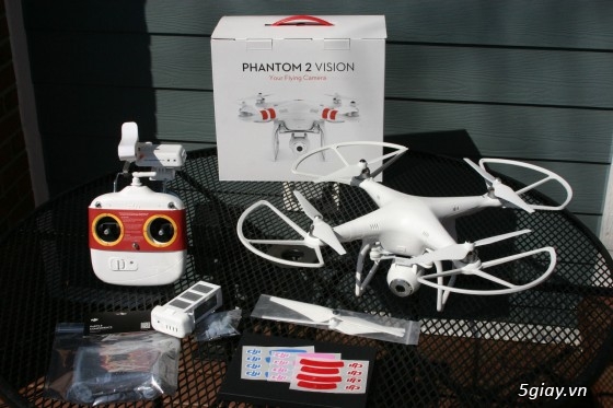 Flycam chuyên nghiệp DJI Phantom 2 Cần bán giá ok cho ae đam mê