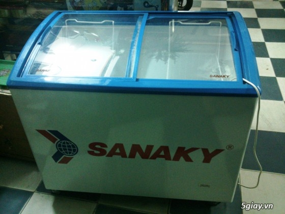 Cần bán Tủ đông SANAKY cửa kính VH-302VNM mới 99% (Bình Thạnh) - 1