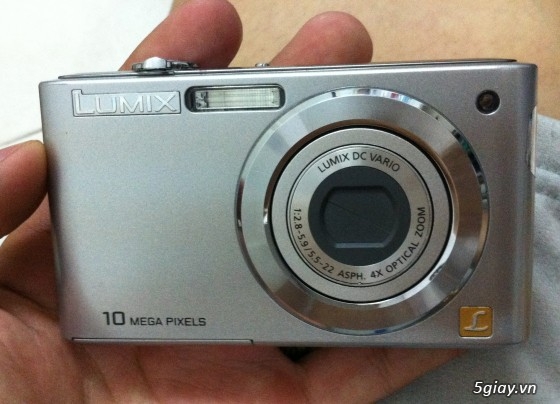 Bán máy ảnh Panasonic DMC-FS42 màu bạc New 90%