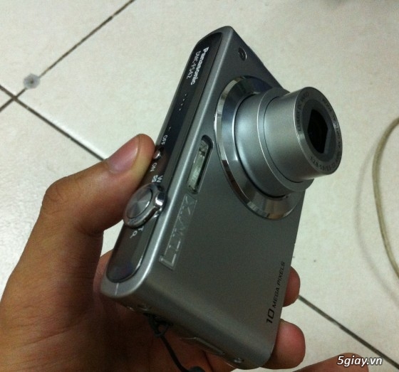 Bán máy ảnh Panasonic DMC-FS42 màu bạc New 90% - 2