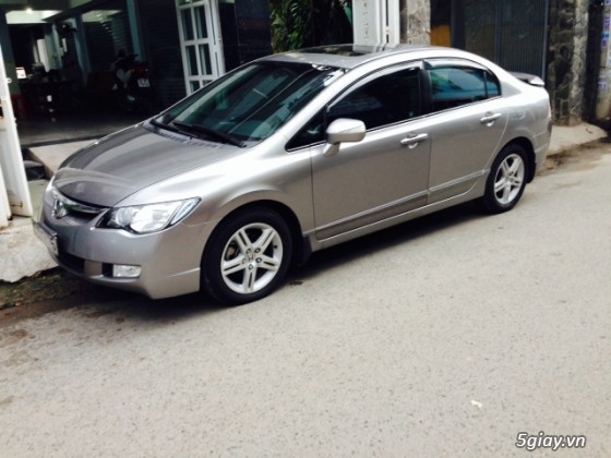 Honda Civic 2.0 AT. Xe 1 đời chủ, nữ đi ít sài - 1