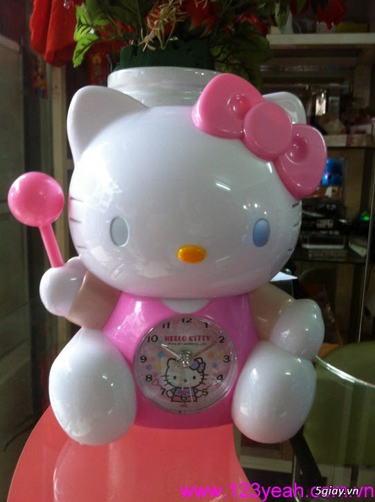 Đồng hồ để bàn Hello Kitty,Doremon...cute cực bền làm quà tặng ý nghĩa!