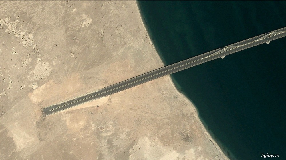 20 bức ảnh được chụp từ Google Earth - 26810