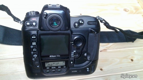 Nikon D2Hs + nikkor 35mm f2D - 5