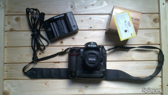 Nikon D2Hs + nikkor 35mm f2D