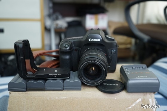 Canon 5D + 28-80, pin LP-E6, đế RRS : 10tr ++