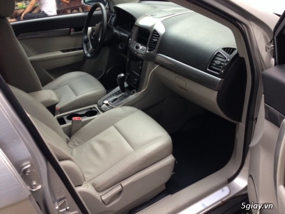 Chevrolet Captiva LTZ 2013 số tự động. Màu xám bạc. Máy 2.4, tiết kiệm xăng - 7