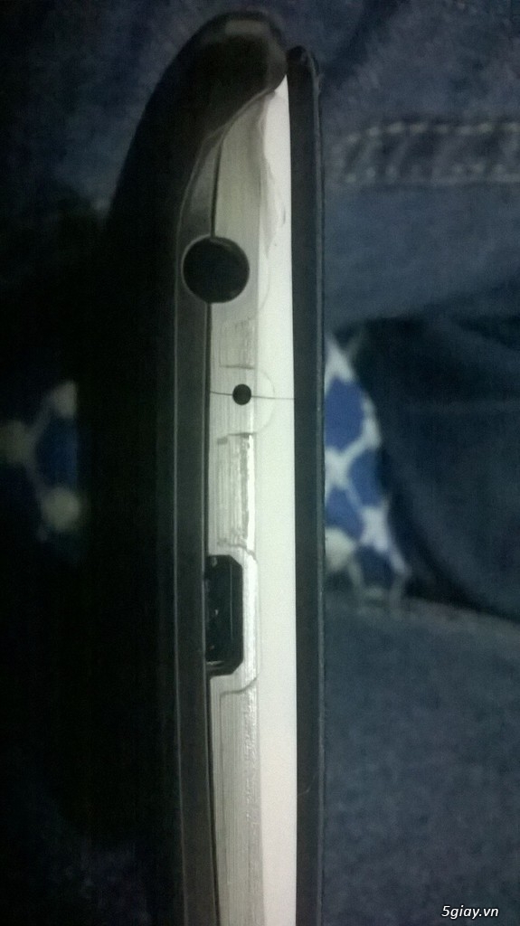 Nhiều LG G3 "bỗng dưng bị nứt" cổng microphone - 30567