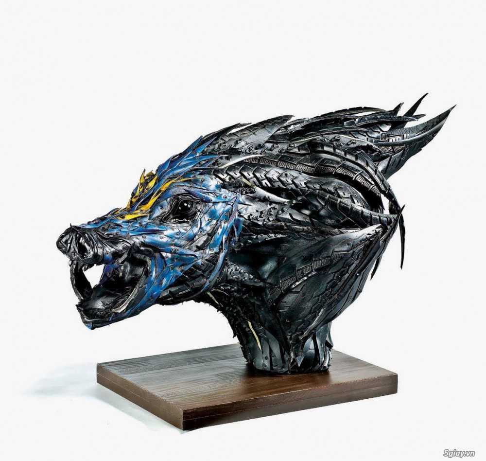 Những tác phẩm nghệ thuật độc đáo làm từ lốp xe - 31369