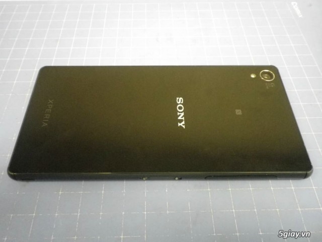 Sony Xperia Z3 có nhiều hình rõ nét hơn, pin không tháo rời được - 31303