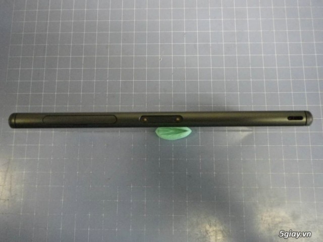 Sony Xperia Z3 có nhiều hình rõ nét hơn, pin không tháo rời được - 31305