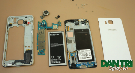 Tháo rời chiếc điện thoại Galaxy Alpha đầu tiên tại Việt Nam - 29978