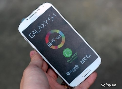 Galaxy s4 trắng new 100% cho ace cần sử dụng!!!