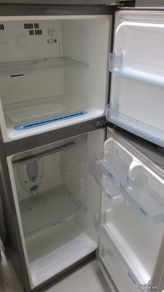 Bán Tủ Lạnh Samsung RT2ASHTS và LG GR-232DL còn mới đẹp giá rẻ trong ngày đây !!!! - 1
