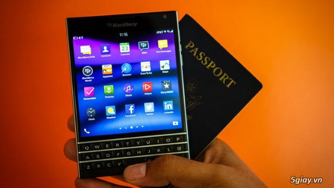 Dâu đen Blackberry chính thức giới thiệu Passport, sẽ bán ra vào cuối năm - 36492