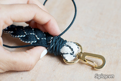 Hướng dẫn tự làm dây đeo máy ảnh độc đáo, cực cá tính - 34171