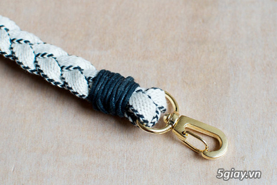 Hướng dẫn tự làm dây đeo máy ảnh độc đáo, cực cá tính - 34172