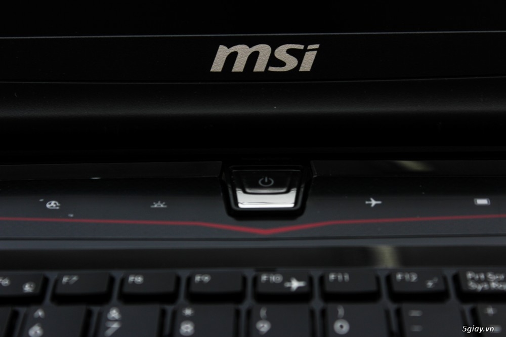 MSI GT70 Dominator đẳng cấp Gaming Laptop chuyên nghiệp - 32334