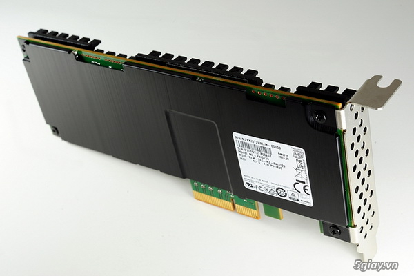 Samsung công bố ổ cứng SSD dung lượng 3,2TB. - 36709