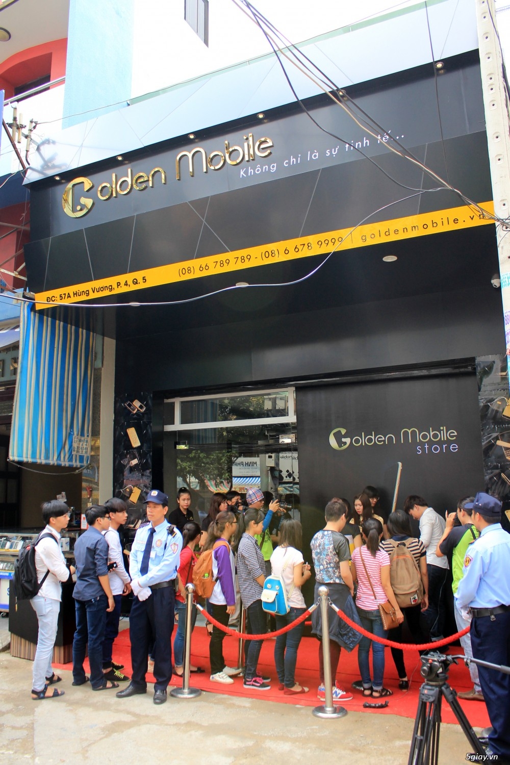 Trên tay iPhone 6 mạ vàng tại showroom Golden Ace - 36671