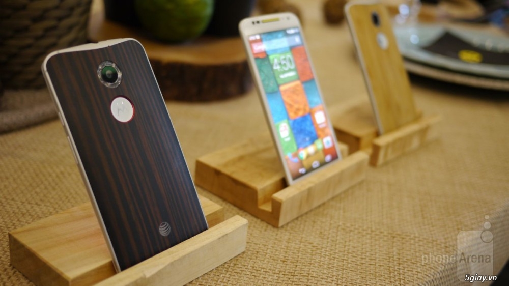 Trên tay Moto X thế hệ 2: Máy đẹp, cấu hình khỏe, camera bình thường - 32804