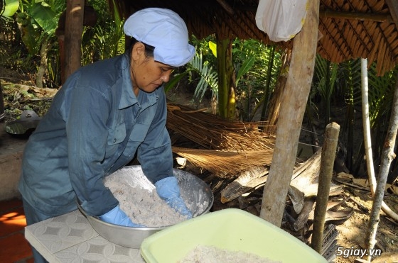 DẦU DỪA NGUYÊN CHẤT 100% được làm bởi các hộ nghèo tỉnh BẾN TRE - 15