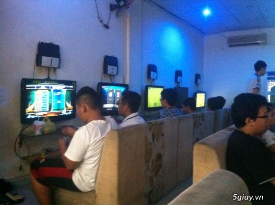 Tuyển NV Nữ Phục Vụ Tiệm Game PS3 ở Q3. 1tr8/ca 5 tiếng. - 1