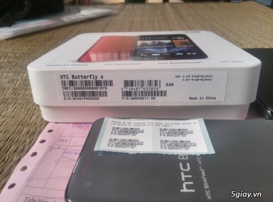 Ban HTC Butterfly S hang cong ty, hinh that