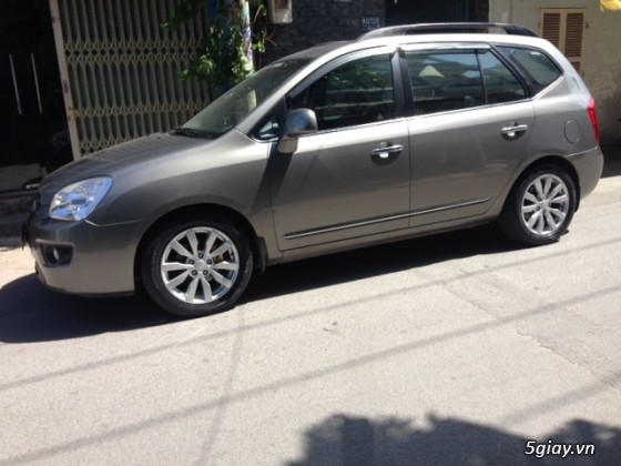 Kia Carens sản xuất 2011 số tự động. Màu Xám TiTan. Xe gia đình - 1