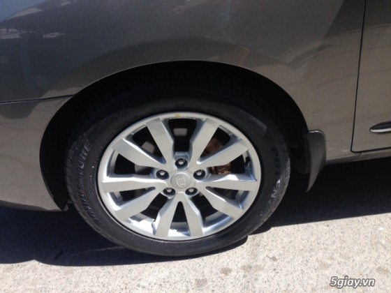 Kia Carens sản xuất 2011 số tự động. Màu Xám TiTan. Xe gia đình - 7