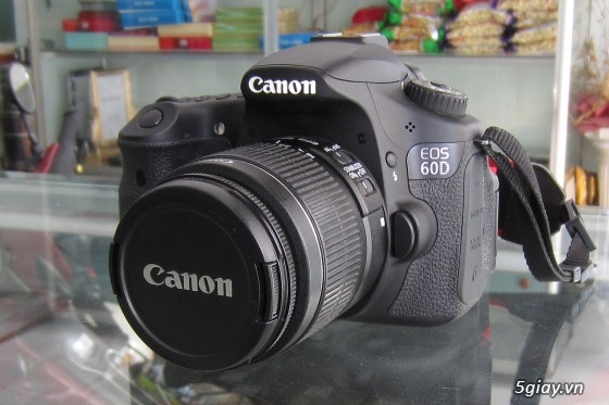canon 60D kèm lens kit hàng xách tay cần bán nhanh trong ngày
