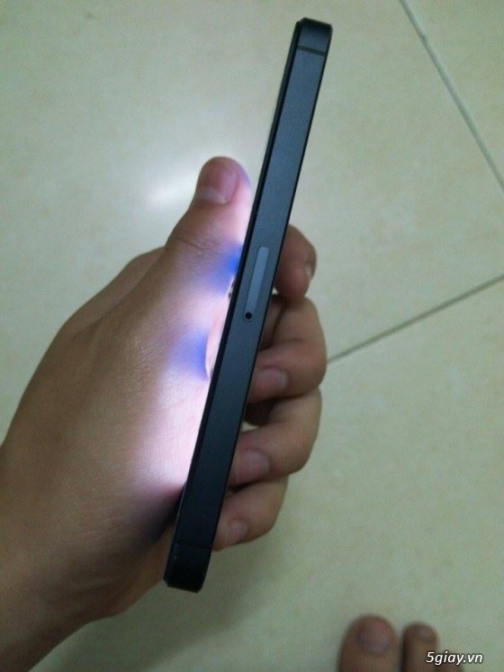 Iphone 5 16gb world black 95% zin 6 triệu - 1