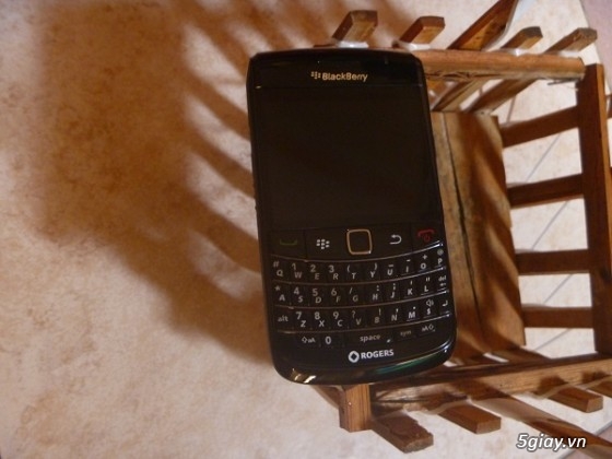 Nắp lưng BlackBerry đen zin mới 100% giá tốt - 4