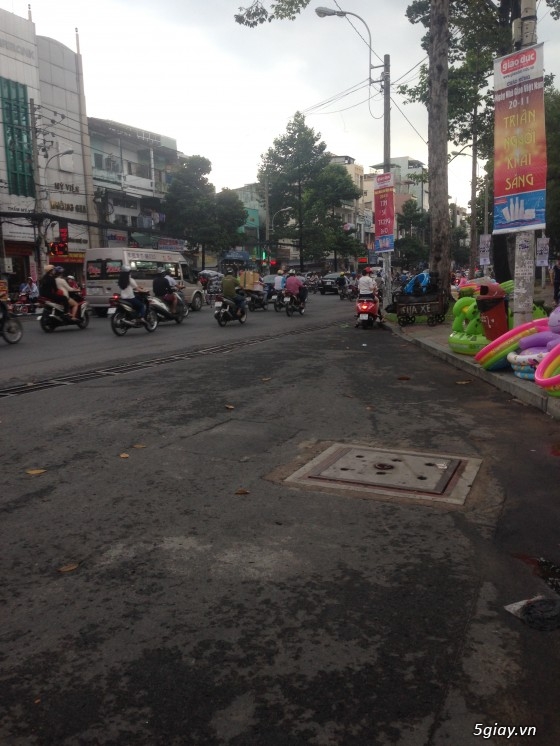 Lại xin mời mọi người vào xem xét. - 2