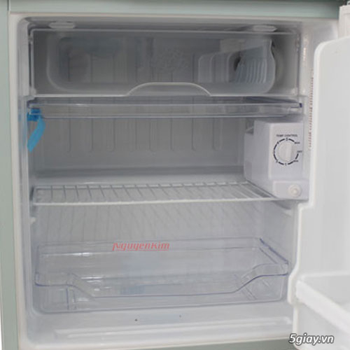 bán một tủ lạnh mini 50l của Sanyo còn mới trên 90% giá rẻ - 1