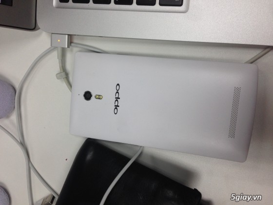 siêu phẩm 2014 Oppo find 7 white - màn hình 2k - RAM 3Gb - 99% - BH Cty 4th - 5