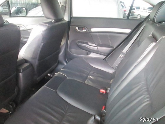 Bán xe HonDa  CiVic 2.0  sản xuất 2012 . xe nhà sử dụng kỹ ,giá tốt cho anh em .