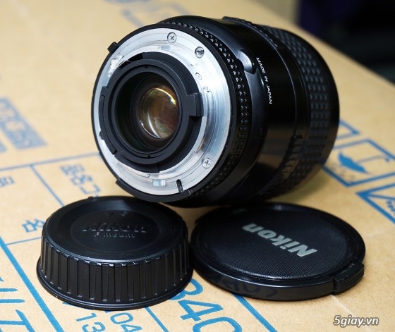 Nikon D90 + AF 50f1.8 + AF 60f2.8 Macro + AF 70-210 - 2
