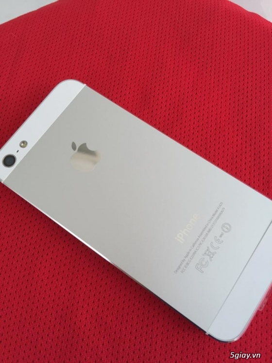 Cần bán iphone 5 32gb màu trắng đẹp 98% đang dùng !