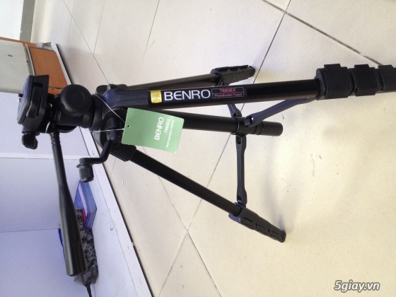 Chân máy ảnh Benro T660 EX