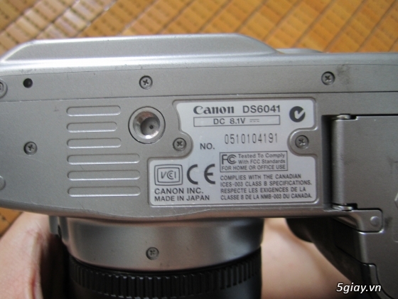 Canon 300D + kit giá 2,2tr