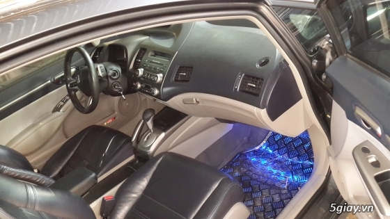 Honda Civic số tự động model 2010. Màu Xám TiTan, xe đẹp trùm mềm - 5