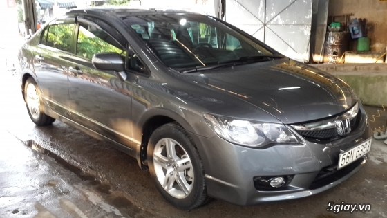 Honda Civic số tự động model 2010. Màu Xám TiTan, xe đẹp trùm mềm - 1