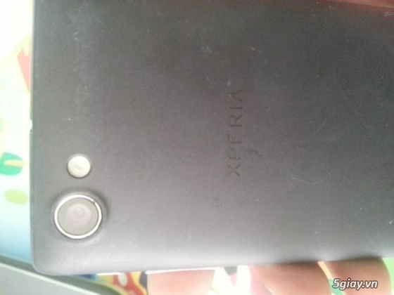 Ra đi e Sony Xperi J - 1