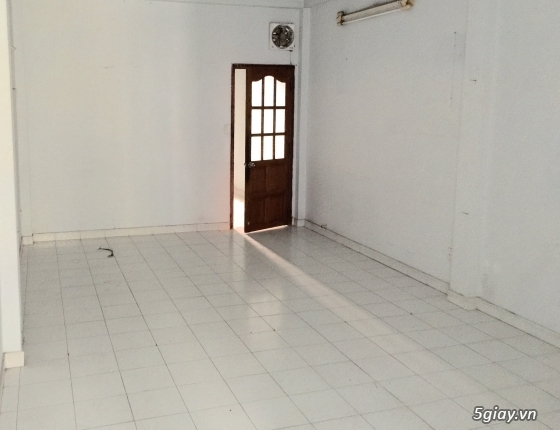 Cho thuê phòng 50m2 gần cầu Calmette q4 - 1