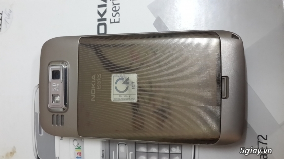 Nokia E72, LG Optimus1 - 2