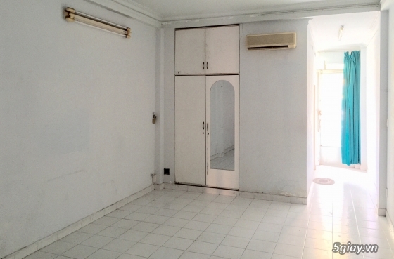 Cho thuê phòng 50m2 gần cầu Calmette q4