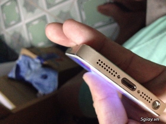iphone 5s 16g gold mới 99, hàng fpt 7tr2 - 4